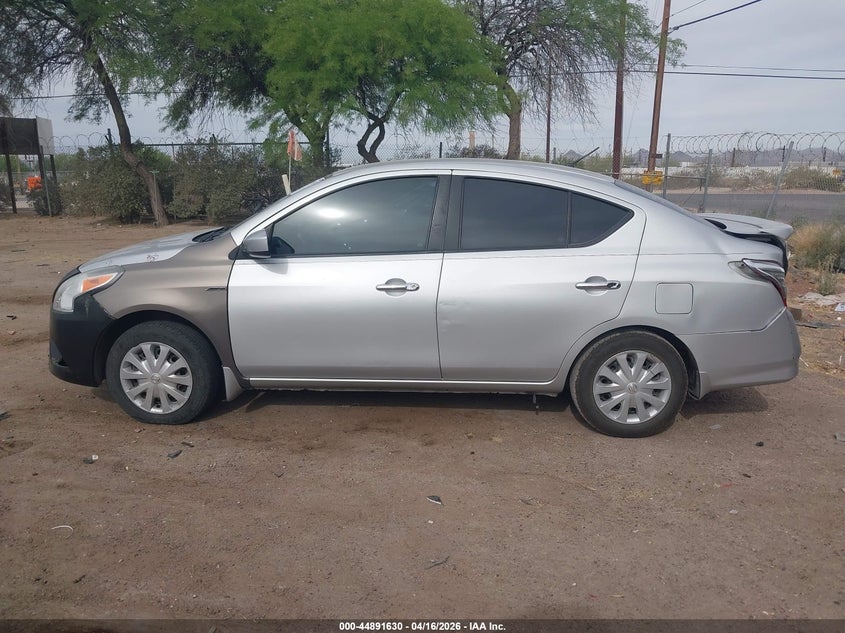 2017 Nissan Versa 1.6 1.6 Sv silver Lot 111044891630 Vin 3N1CN7AP7HL860577