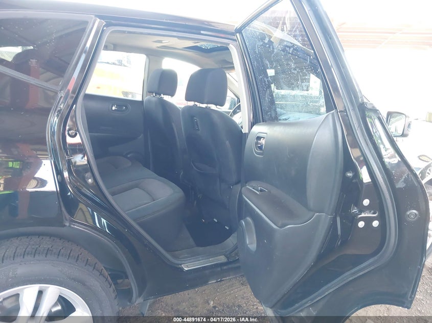 2013 NISSAN ROGUE auction photo 8
