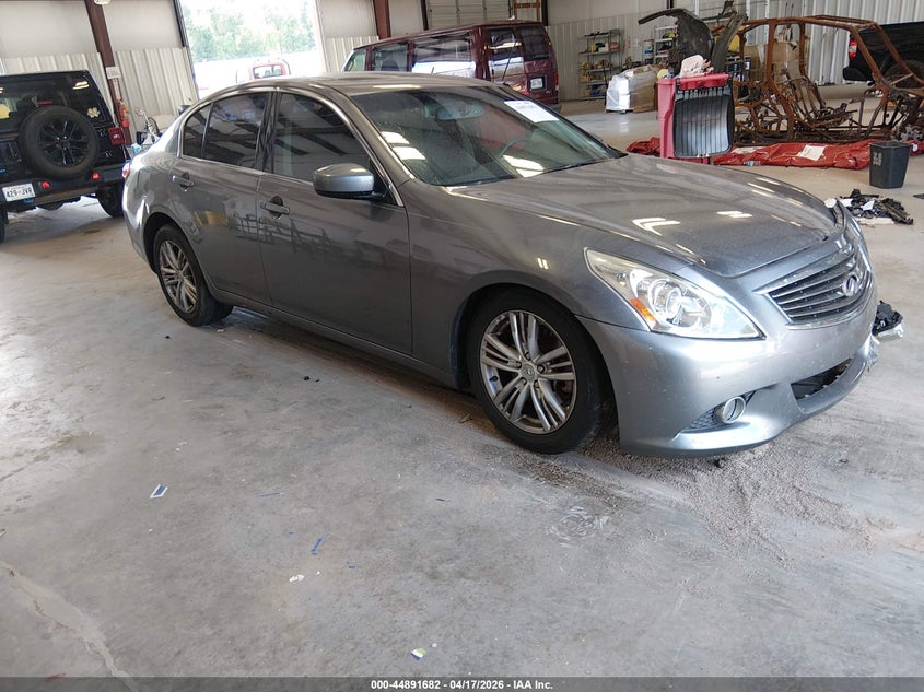 2013 INFINITI G37 JOURNEY/SPORT