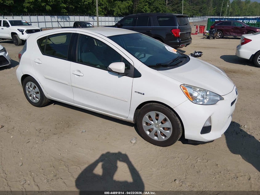 JTDKDTB36C1515170 TOYOTA PRIUS C Photo 1