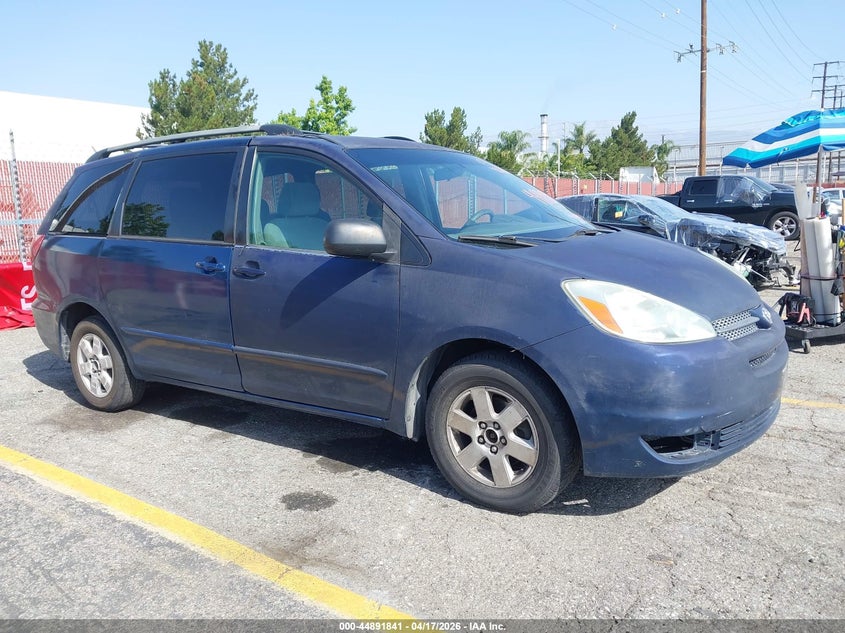 2004 Toyota Sienna Le