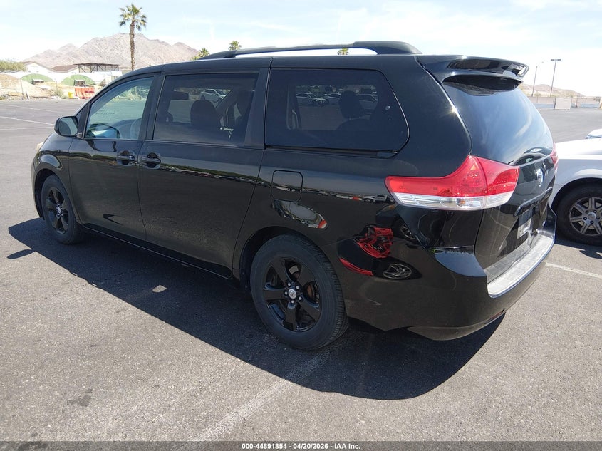 2011 Toyota Sienna Le V6