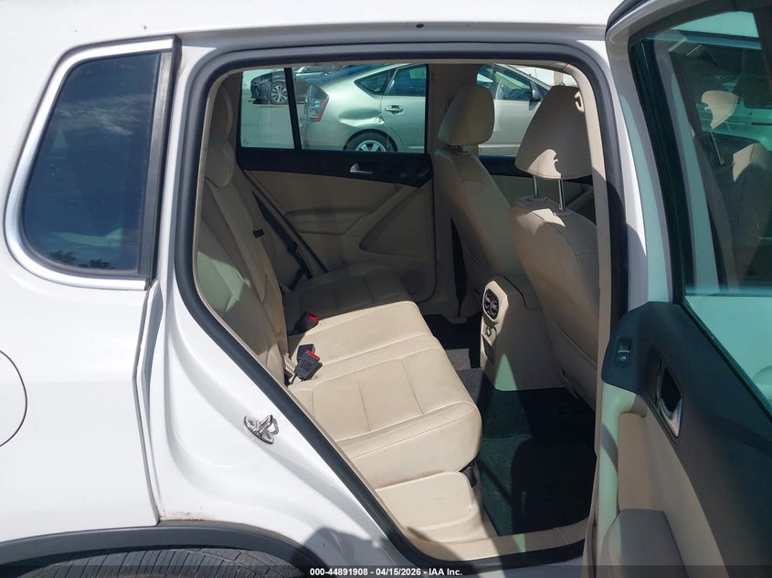 2013 Volkswagen Tiguan Se VIN: WVGAV3AX8DW559801 Lot: 44891908