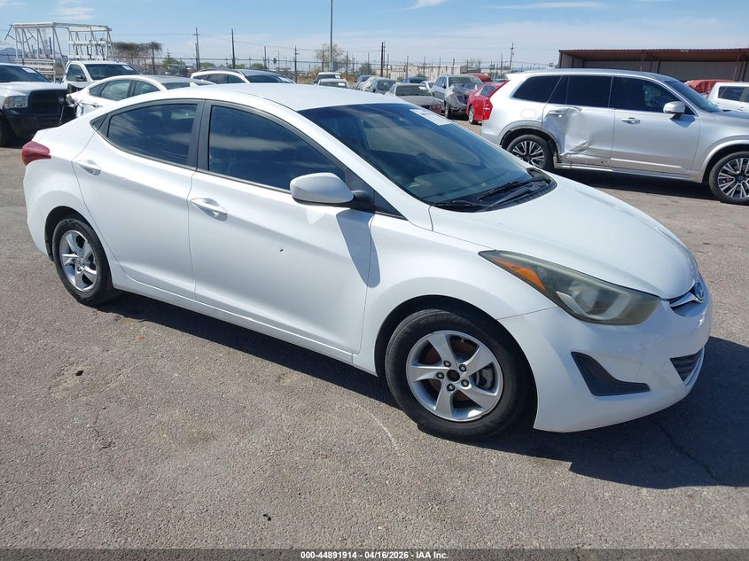 5NPDH4AE7FH642769 HYUNDAI ELANTRA Photo 1
