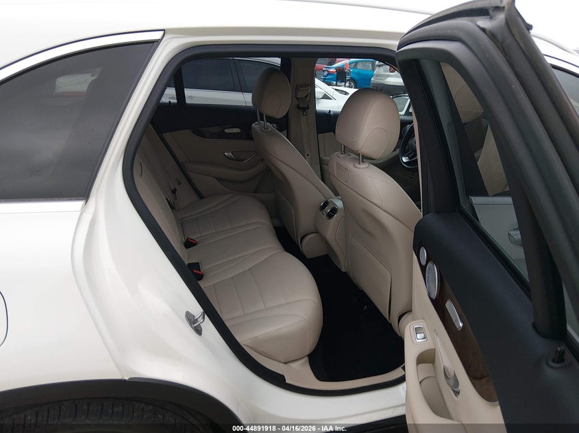 2018 MERCEDES-BENZ GLC 300 auction photo 8