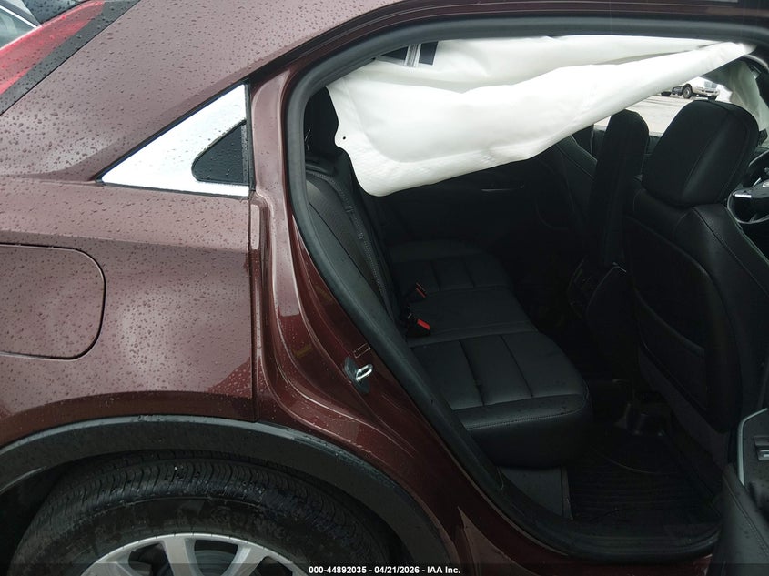 2022 Cadillac Xt4 Fwd Luxury VIN: 1GYAZAR40NF169536 Lot: 44892035