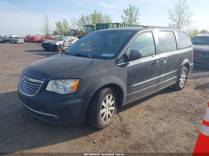 2016 Chrysler Town & Country Touring