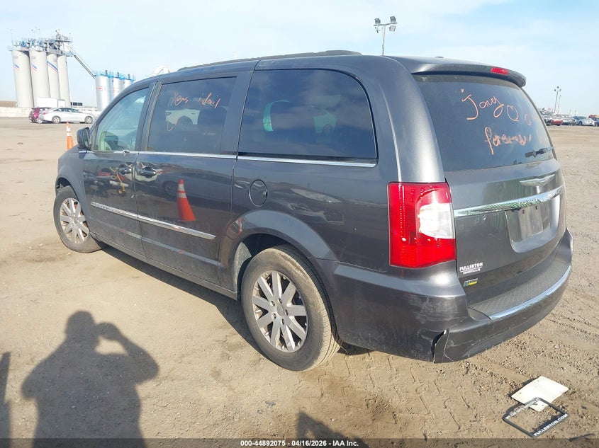 2016 Chrysler Town & Country Touring