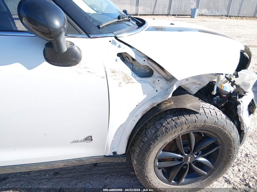 WMWZC5C58CWL58741 2012 Mini 1.6 Mini Cooper S Countryman white