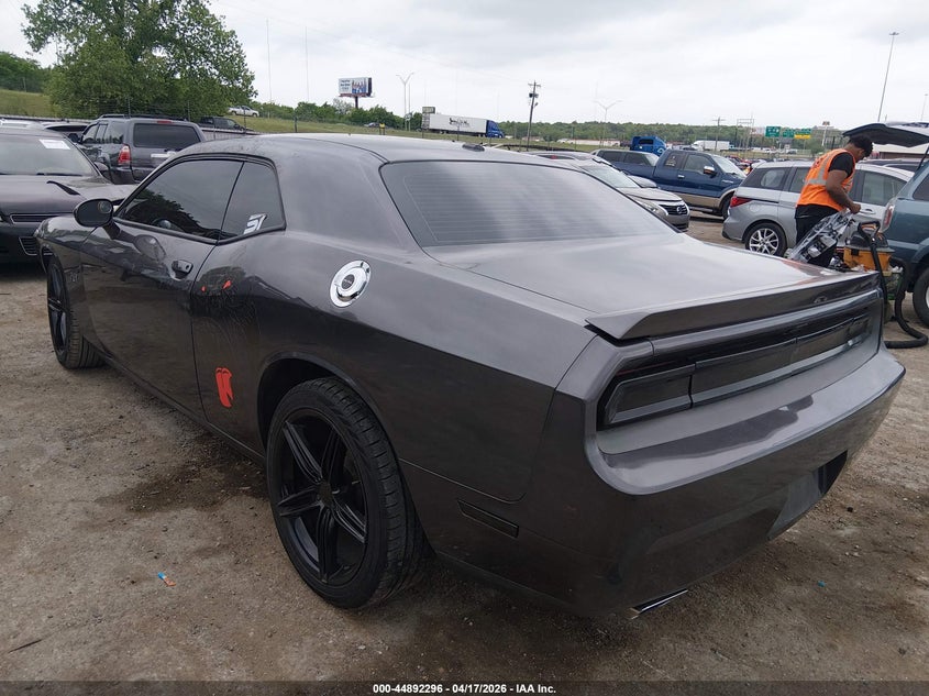 Vin: 2c3cdybt0eh142606, lot: 45389642, dodge challenger r/t 20143