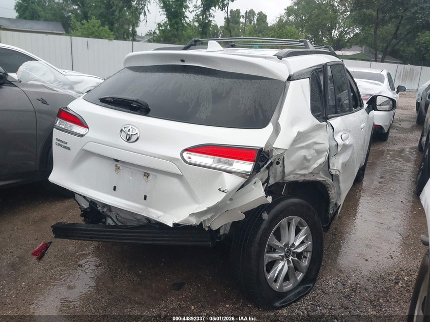 2023 TOYOTA COROLLA CROSS auction photo 4