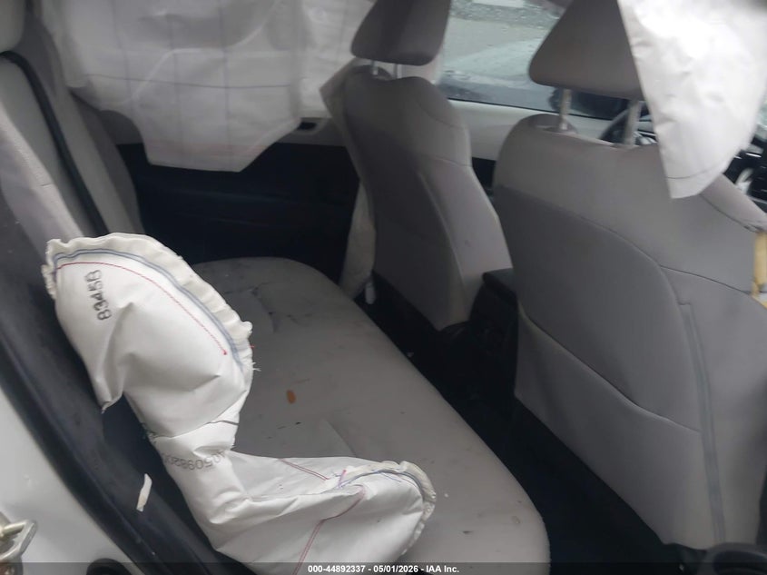 2023 TOYOTA COROLLA CROSS auction photo 8