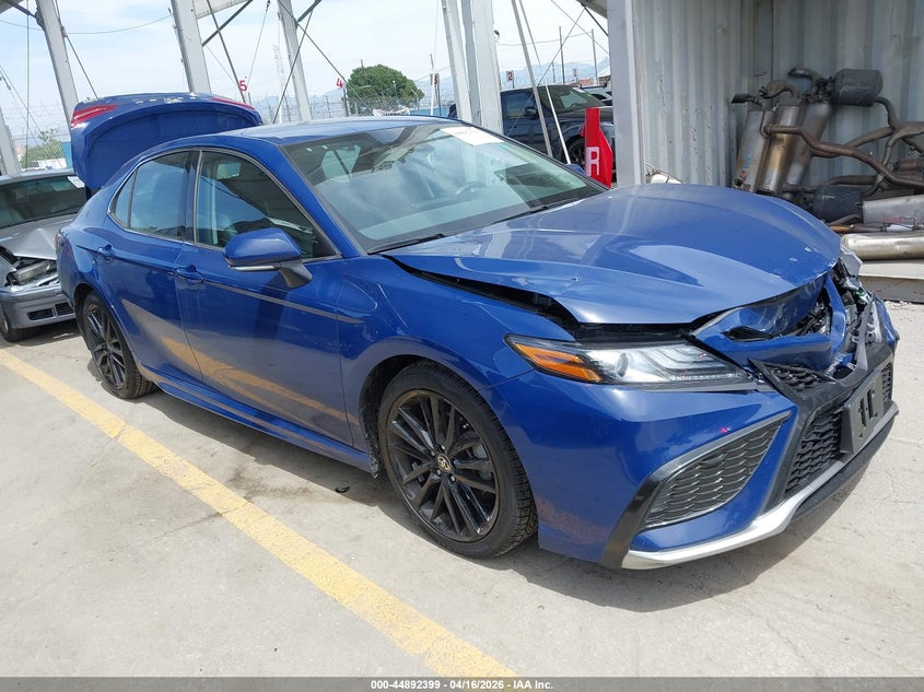 TOYOTA CAMRY XSE HYBRID 2023