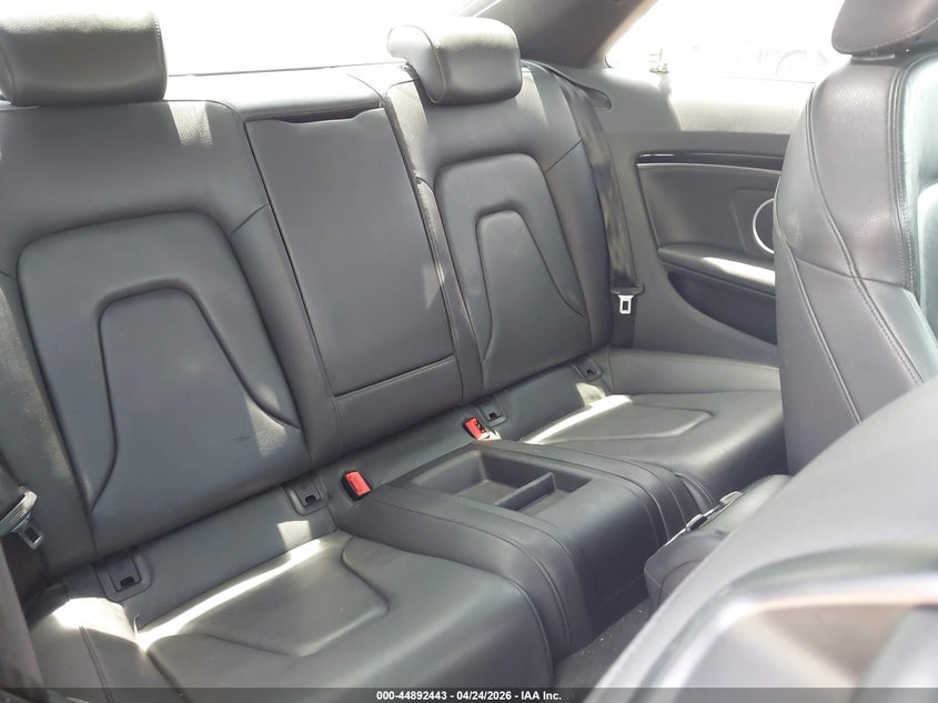 2011 Audi A5 2.0T Premium VIN: WAULFAFR1BA056109 Lot: 44892443