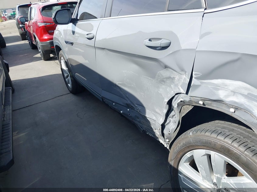 2021 Volkswagen Atlas Cross Sport 2.0T Se W/Technology VIN: 1V2JC2CA4MC215783 Lot: 44892486