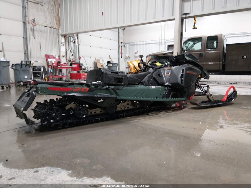 2026 SKI DOO EXPEDITION SE 900 AC auction photo 4