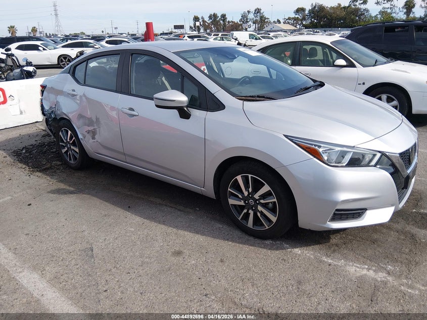 2021 NISSAN VERSA SV XTRONIC CVT