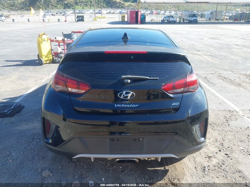 2019 Hyundai Veloster 2.0 VIN: KMHTG6AF2KU013838 Lot: 44892759