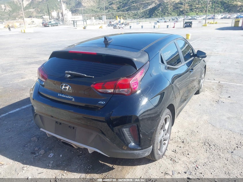 2019 Hyundai Veloster 2.0 VIN: KMHTG6AF2KU013838 Lot: 44892759
