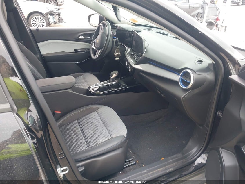 VIN KL77LHE28RC083491 2024 CHEVROLET TRAX FWD LT