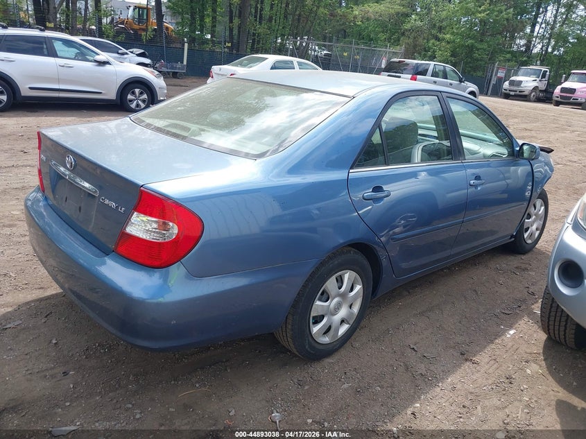 2004 Toyota Camry Le