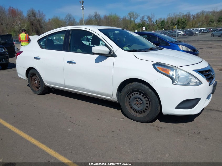 2015 Nissan Versa 1.6 Sv