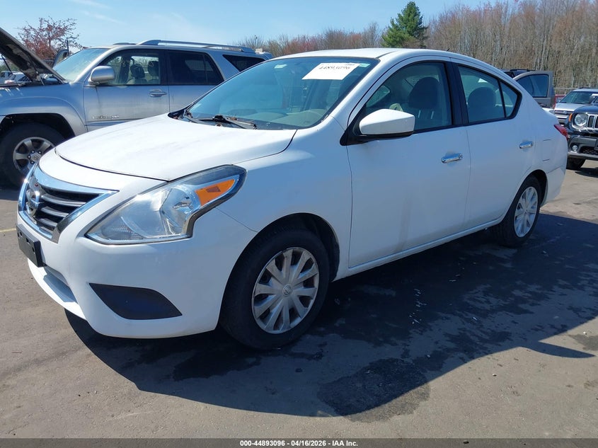 2015 Nissan Versa 1.6 Sv