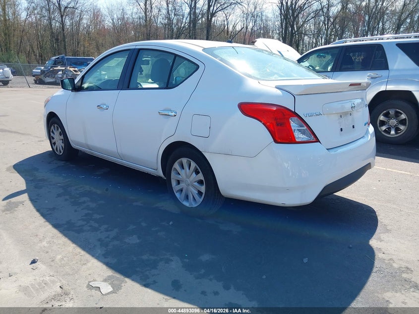 2015 Nissan Versa 1.6 Sv
