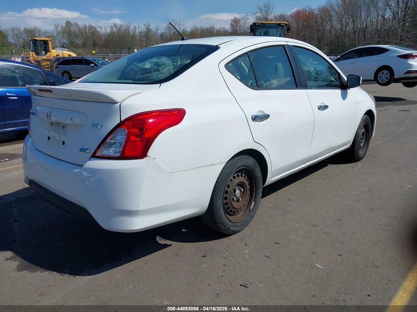 2015 Nissan Versa 1.6 Sv