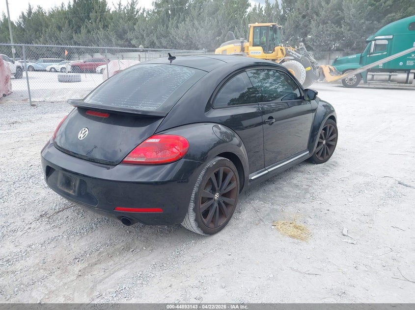 2012 Volkswagen Beetle 2.0T