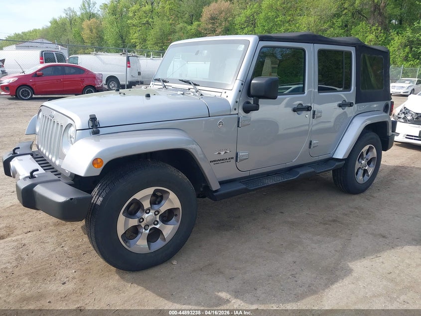 2016 Jeep Wrangler Unlimited Sahara