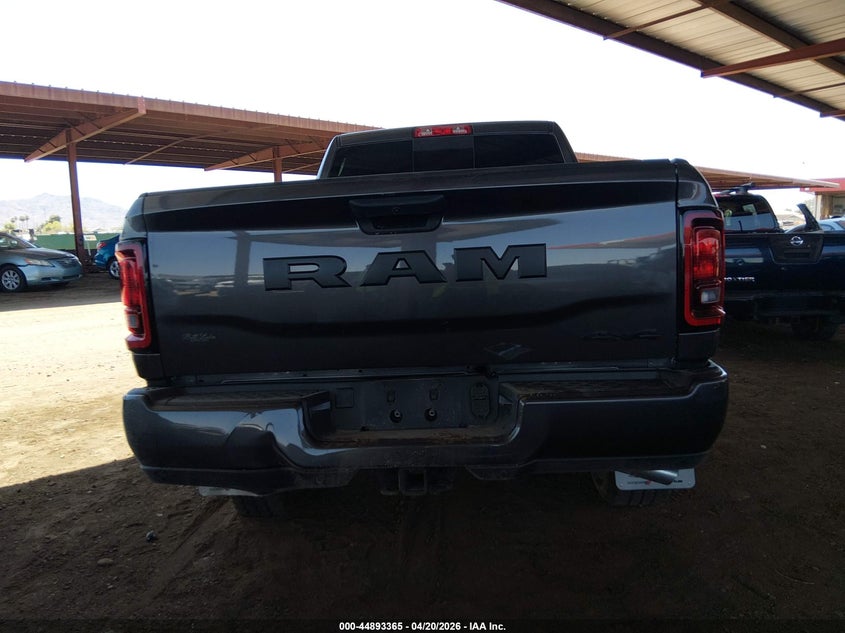 2026 Ram 2500 Ram Black Express 4X4 6'4 Box grey Lot 111044893365 Vin 3C63R5CL7TG255631