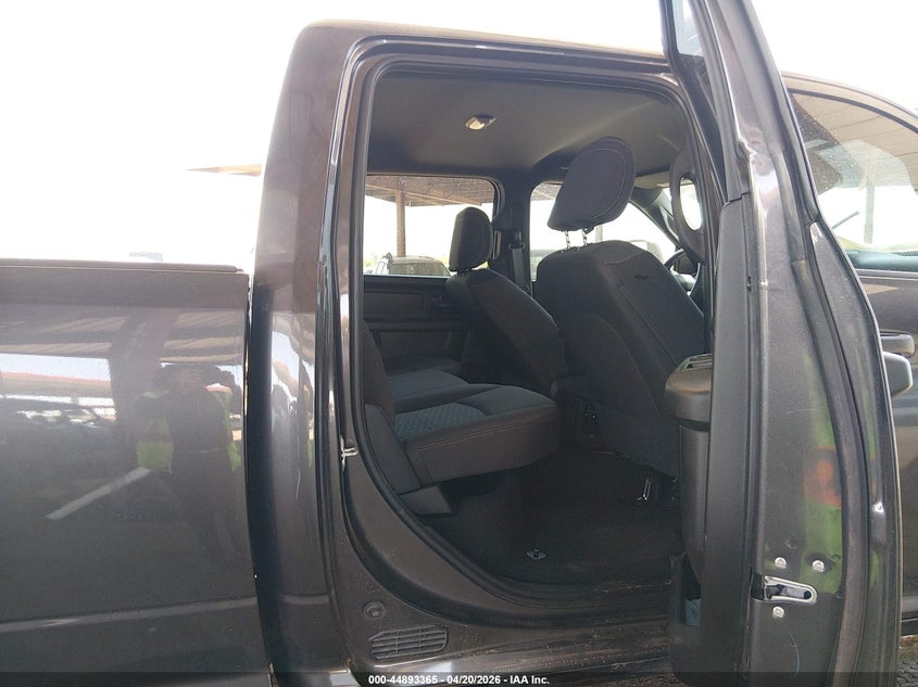 2026 Ram 2500 Ram Black Express 4X4 6'4 Box grey Lot 111044893365 Vin 3C63R5CL7TG255631