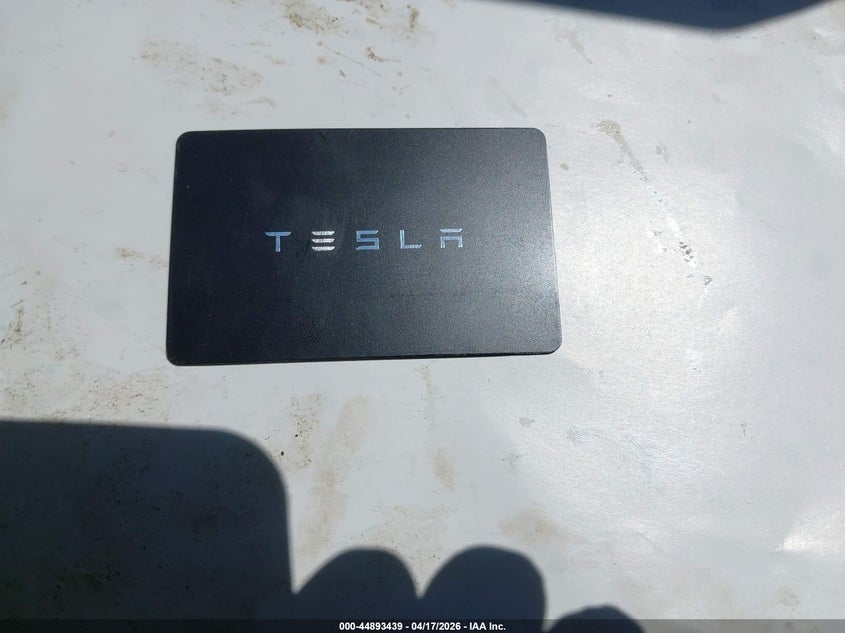 2022 Tesla Model Y - widok 11