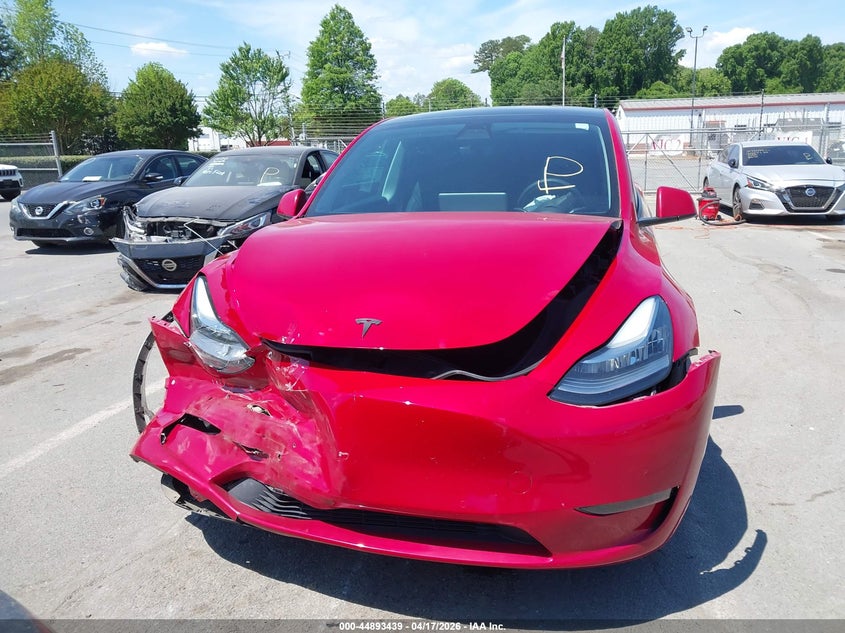 2022 Tesla Model Y - widok 13