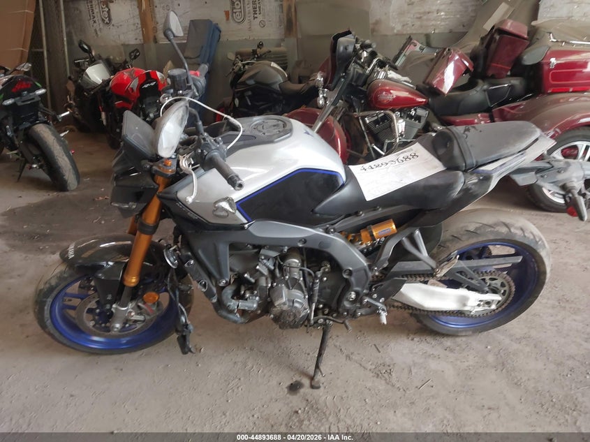 2025 Yamaha Mt09 Sp VIN: JYARN95E0SA001241 Lot: 44893688