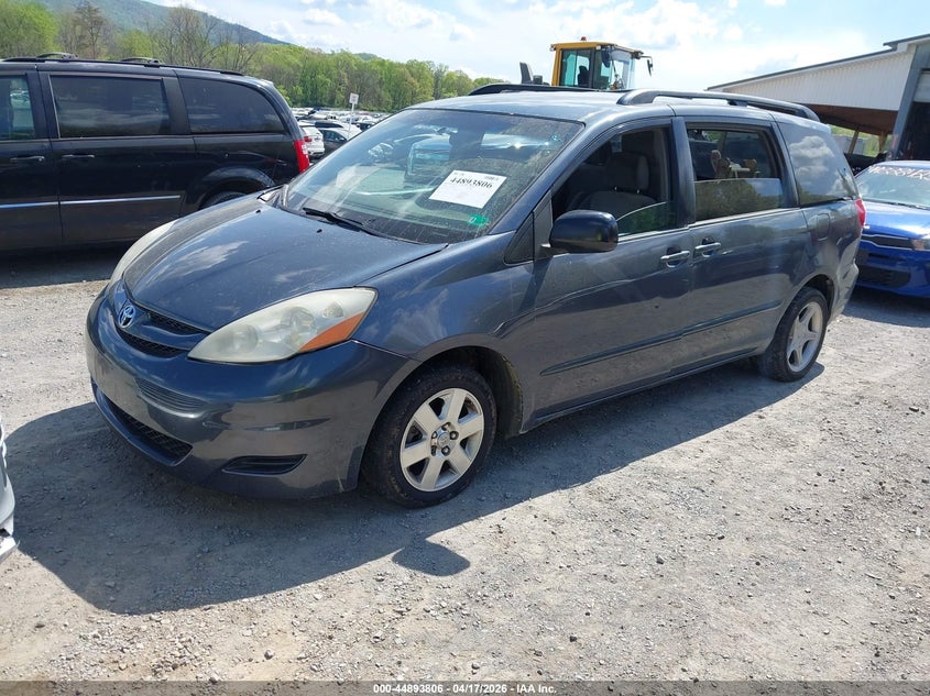 2008 Toyota Sienna Le
