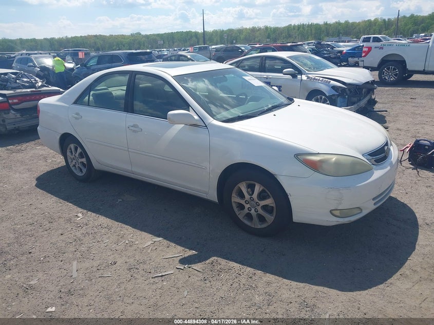 2004 Toyota Camry Le