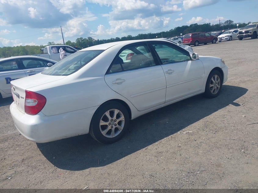 2004 Toyota Camry Le