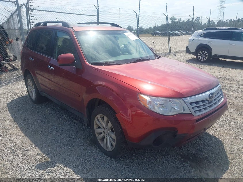 JF2SHADC7DH437370 SUBARU FORESTER Photo 1