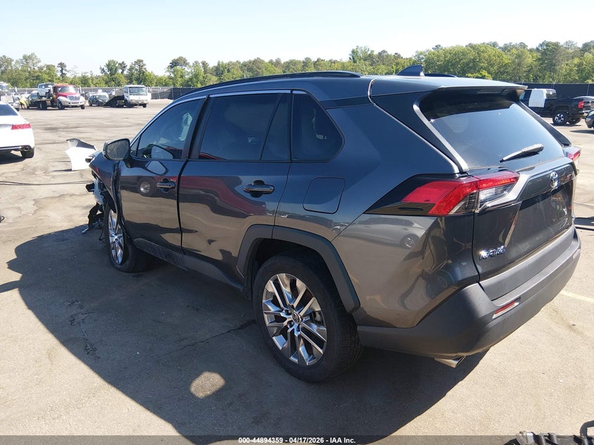 2021 TOYOTA RAV4 auction photo 3