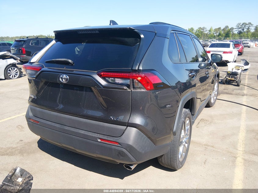 2021 TOYOTA RAV4 auction photo 4