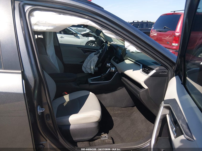 2021 TOYOTA RAV4 auction photo 5
