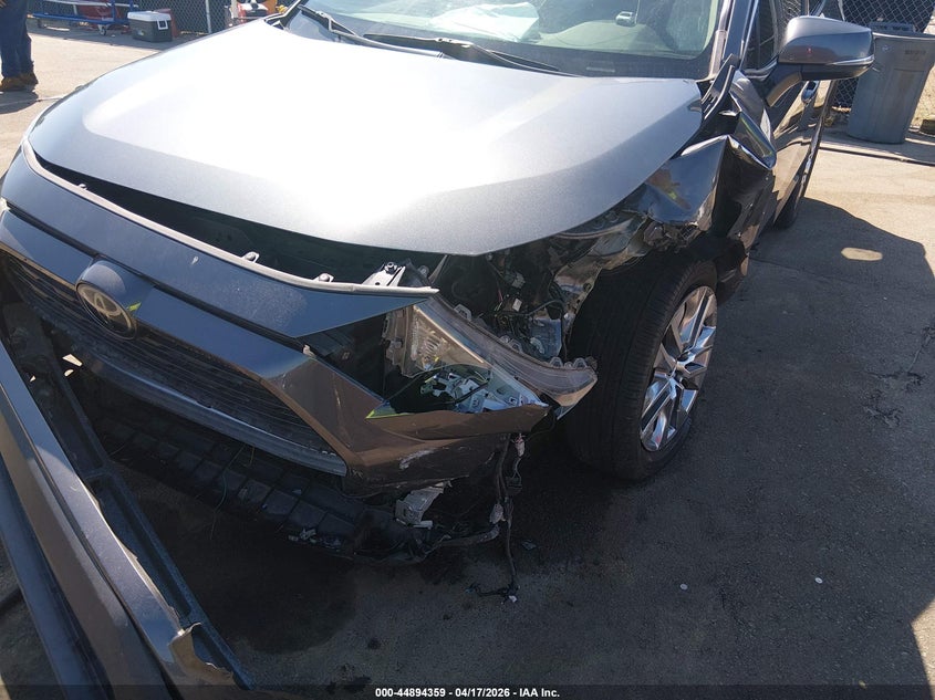 2021 TOYOTA RAV4 auction photo 6
