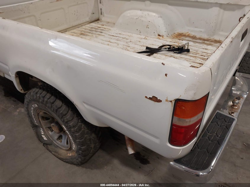 1995 Toyota Pickup VIN: ID44062COLO Lot: 44894444