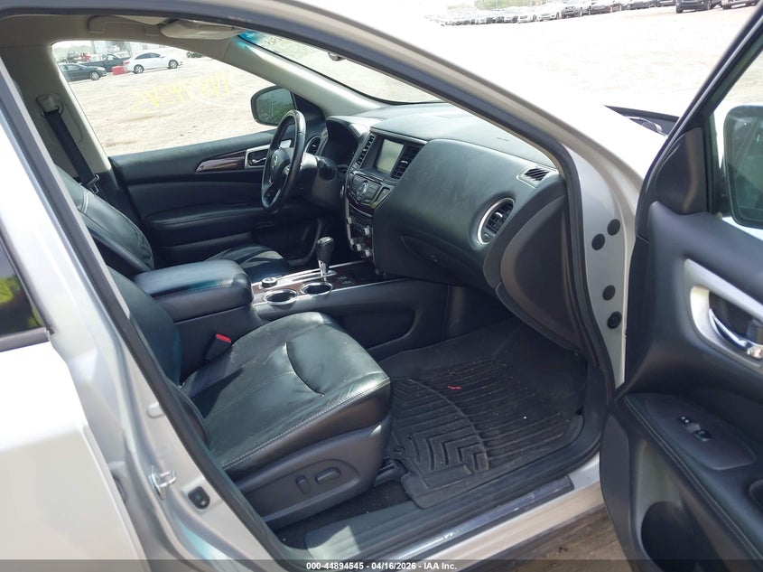 2013 Nissan Pathfinder Sl