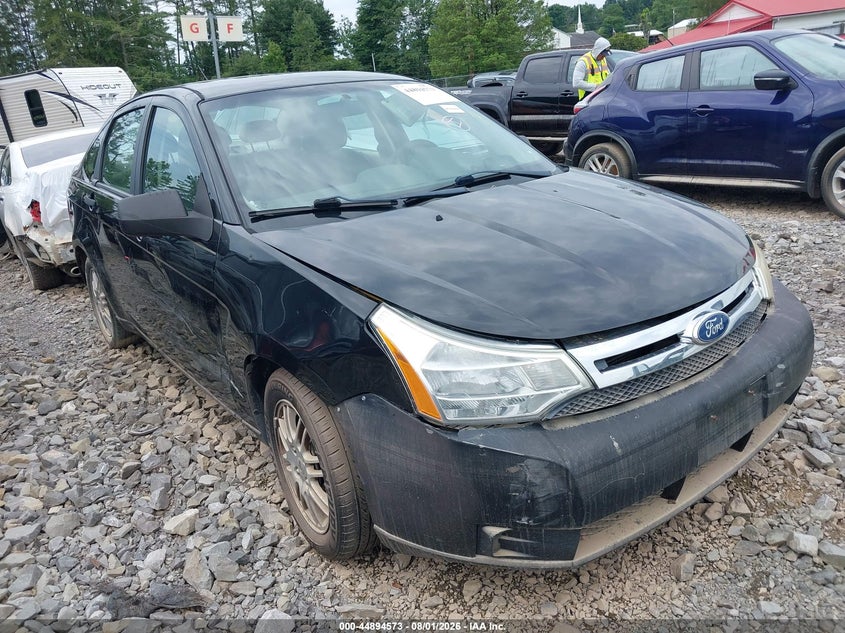 Vin: 1fahp3fn3bw186657, lot: 45391937, ford focus se 2011 img_1