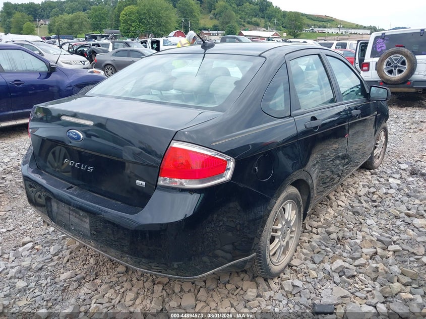 Vin: 1fahp3fn3bw186657, lot: 45391937, ford focus se 20114