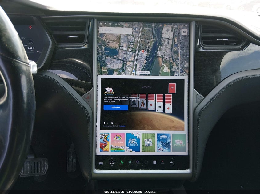 2018 Tesla Model X 100D/75D/P100D VIN: 5YJXCDE22JF133885 Lot: 44894606