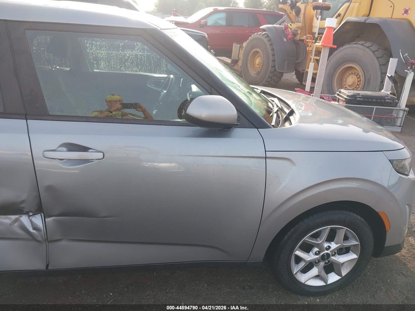2023 Kia Soul - вигляд 22